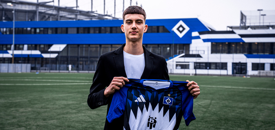HSV sign Andrej Vasiljevic