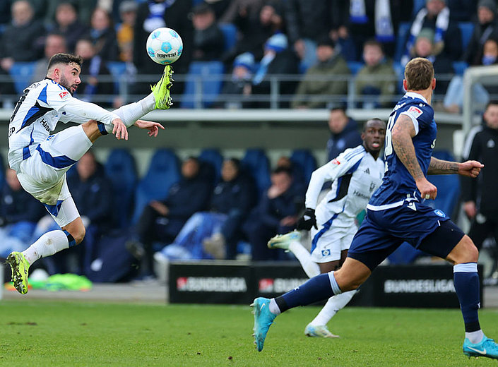 HSV win 3-1 away at KSC