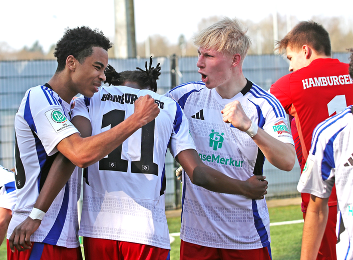 U19 besiegt den amtierenden Meister