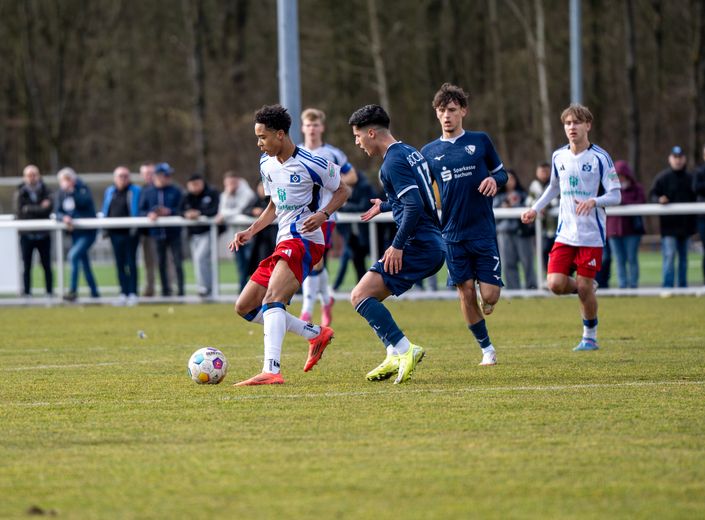 Knappe Niederlage beim Tabellenführer für die U19