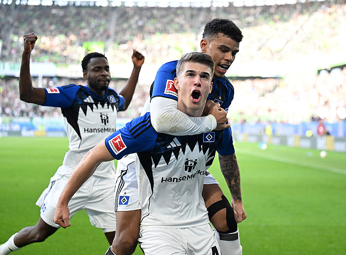 2:1 – HSV gewinnt Elfmeter-Fest in Wolfsburg