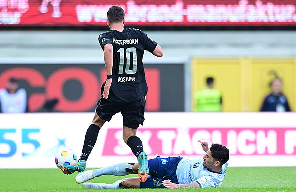 Einsatz ja, Ertrag nein: Reis und dem HSV gelang gegen 1:0-Torschütze Konstons und den SC Paderborn im ersten Durchgang nicht viel.