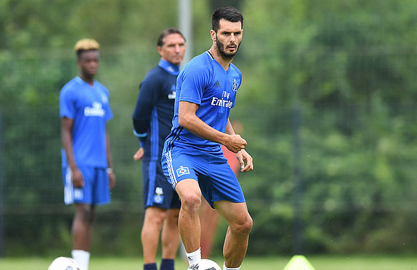 Emir Spahic im Training. 