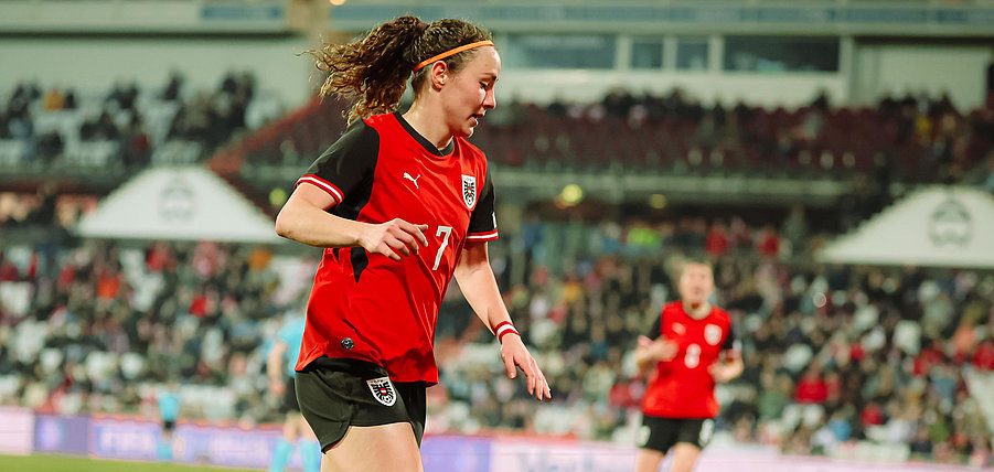 HSV-Frauen: Zwölf Rothosen auf Länderspielreise