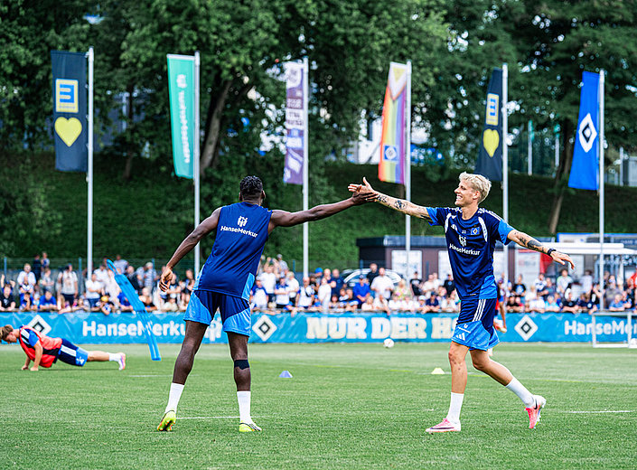 Rothosen return to the Volkspark in front of 400 fans
