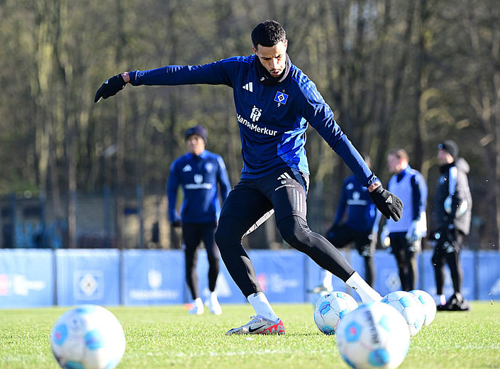 Glatzel back in team training