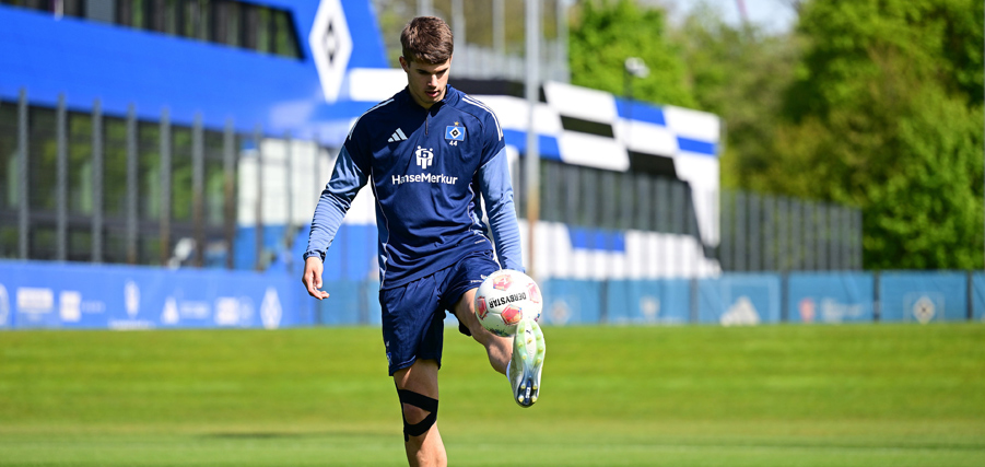 Vuskovic trainiert individuell auf dem Platz