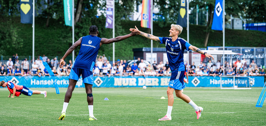 Rothosen return to the Volkspark in front of 400 fans